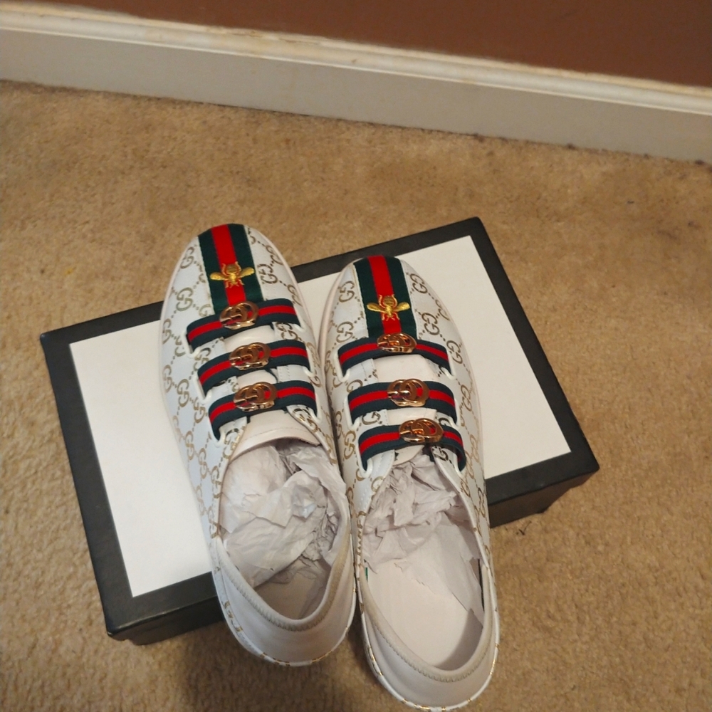 Gucci canvas sneakers